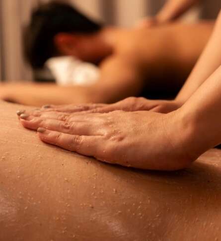 Soin bien-être Accès Spa/Piscine, Gommage & Massage 2pers.