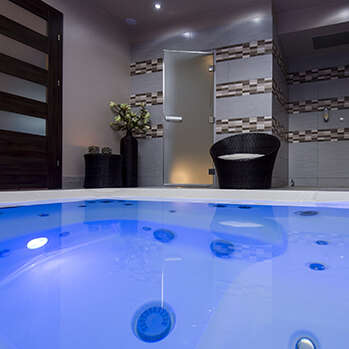 Wellness treatment Spa & Pool Access – 3 Persons