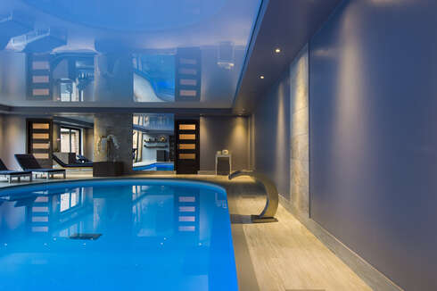 Soin bien-être Accès Spa & Piscine 2 pers. Avec planche apéritive et champagne 